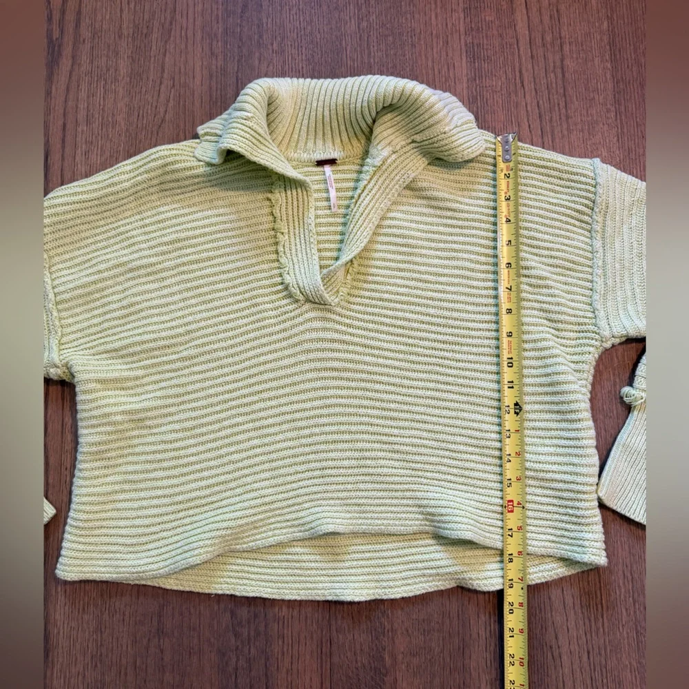 Free People Pullover Sweater-Size Small - Picture 4 of 5